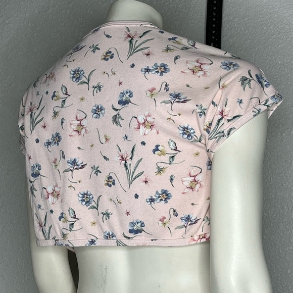 Floral Cropped Cardigan - Picture 2 of 2